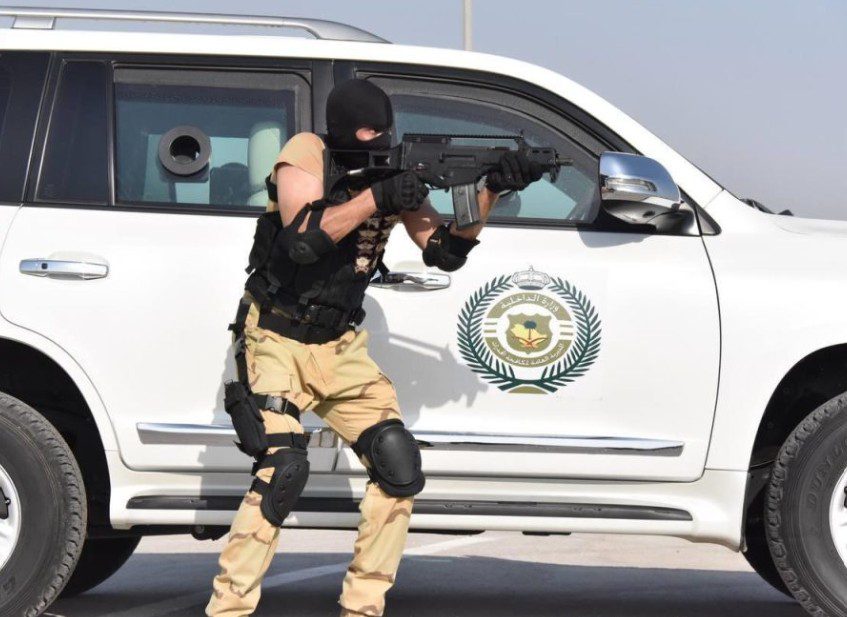 القبض على 3 أشخاص بالمدينة المنورة لترويجهم مادة الميثامفيتامين المخدر