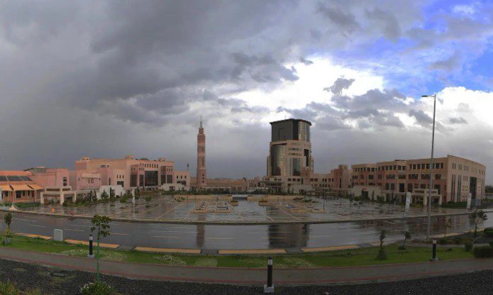 تعليق الدراسة الحضورية بجامعة الملك خالد