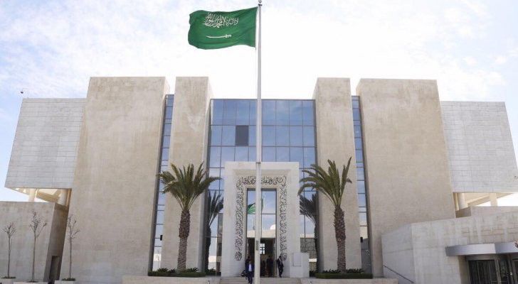 وفاة الشاعر سعود القحطاني إثر سقوطه من مرتفعات جبل سمحان بصلالة