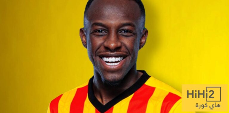 بعد حجب رقمه المفضل.. سعود عبدالحميد يبدأ مشواره الفرنسي بقميص جديد!