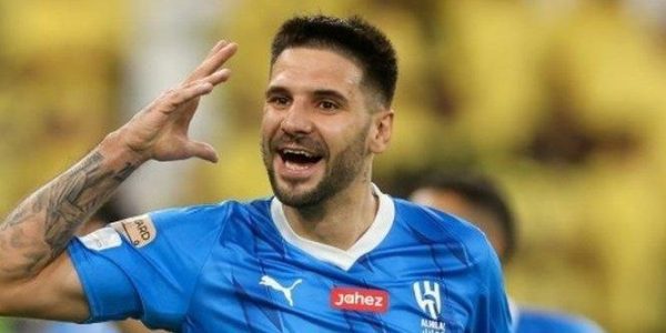 ميتروفيتش يشارك في تدريبات الهلال الجماعية.. فيديو