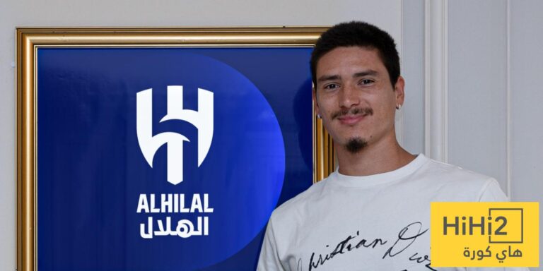 نونيز يخطف رقم الأساطير في الهلال