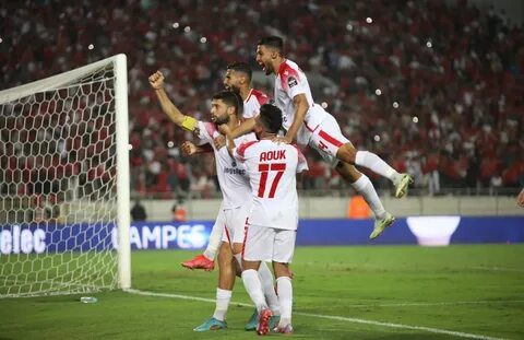 الوداد الرياضي يُلمّح.. والجماهير تتخيل.. عطية الله وجبران يغلقان الباب!