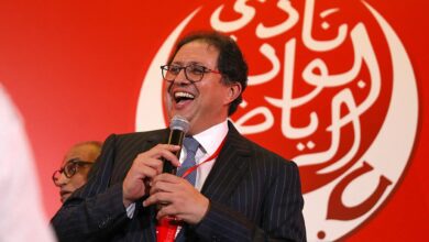 هشام أيت منا رئيس نادي الوداد الرياضي يحسم في أمر التعاقد مع الحسين عموتة