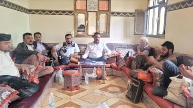 الجفري يزور منزل الشهيد عبدالله المهندس بالضالع