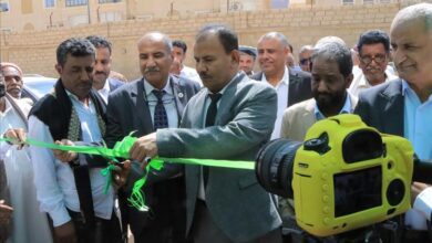 الوكيل العامري يفتتح معرض النخيل والتمور والخيمة التسويقية والقرية التراثية بسيئون