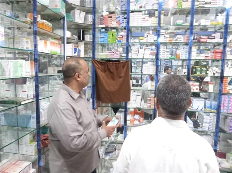 بمشاركة مدير شرطة مركز السنة.. الرفاعي يقود حملة رقابية تكشف خروقات صادمة في المراكز الصحية والصيدليات
