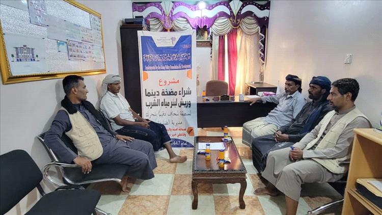 توقيع اتفاقية شراء مضخة لبئر مياه الشرب في منطقة لنجاف دقيم بلحرك بمديرية الضليعة
