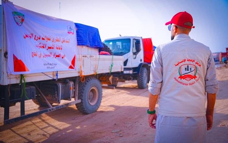 درع الوطن تواصل جهودها الإنسانية وتغيث متضرري السيول في لحج