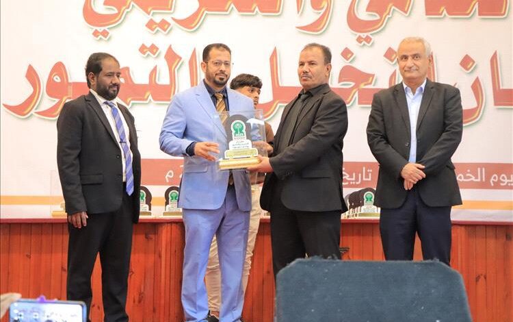 سيئون تشهد الحفل الختامي والتكريمي لمهرجان النخيل والتمور 2025م بحضرموت الوادي