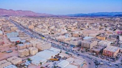 شاب يلقى حتفه في عتق إثر انفجار مقذوف قديم خلال تثبيت ناموسية