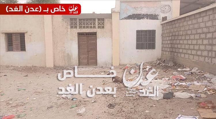 صندوق النظافة بأحور يتكفل بنقل الكتب المدرسية من مجمع الزهراء إلى مدرسة الصديق