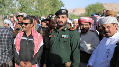 قائد قوات حماية حضرموت يشارك في مراسيم تشييع العقيد أنيس التميمي