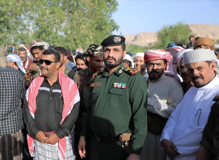 قائد قوات حماية حضرموت يشارك في مراسيم تشييع العقيد أنيس التميمي