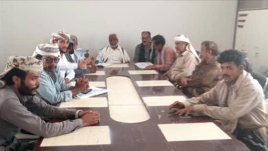 مدير عام مديرية ميفعة يلتقي بأهالي صعيد باقادر والمناطق المجاورة