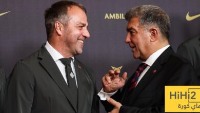 فليك.. الطوق الذهبي الذي ينقذ لابورتا