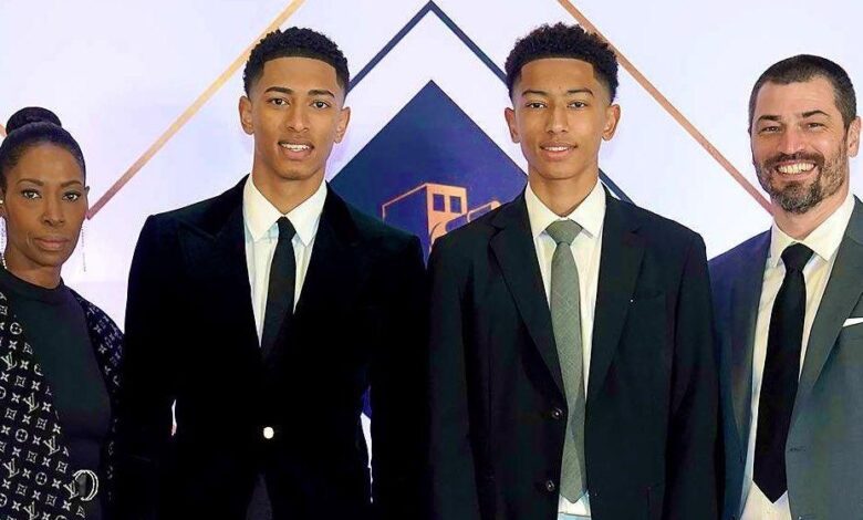 والدا بيلينغهام ممنوعان من دخول غرفة ملابس دورتموند والسبب..؟!