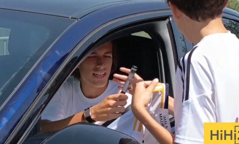 رد فعل كاريراس عندما سُئل عن إيقاف لامين يامال!