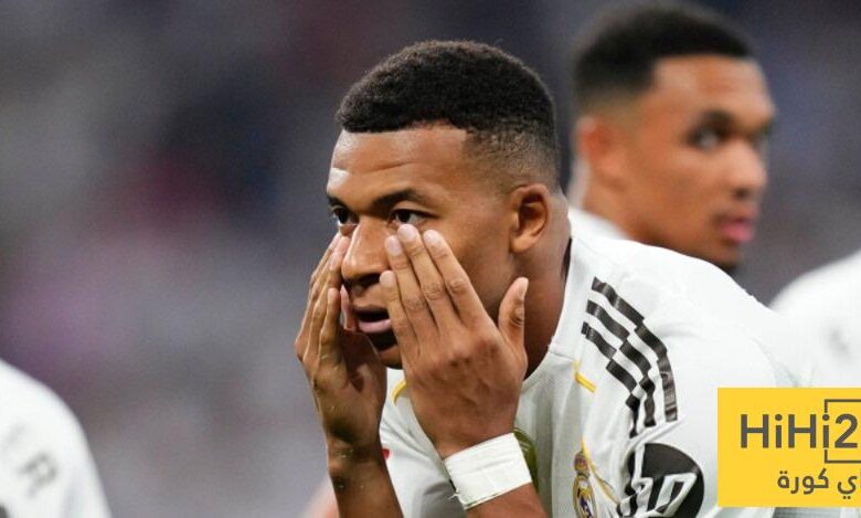 صورة: كيليان مبابي يحمل ريال مدريد