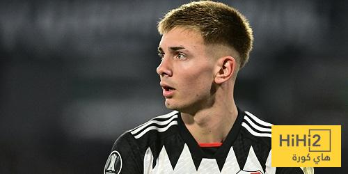 ماستانتونو يلتقي بنجم كرة القدم الفرنسية عند وصوله لمدريد