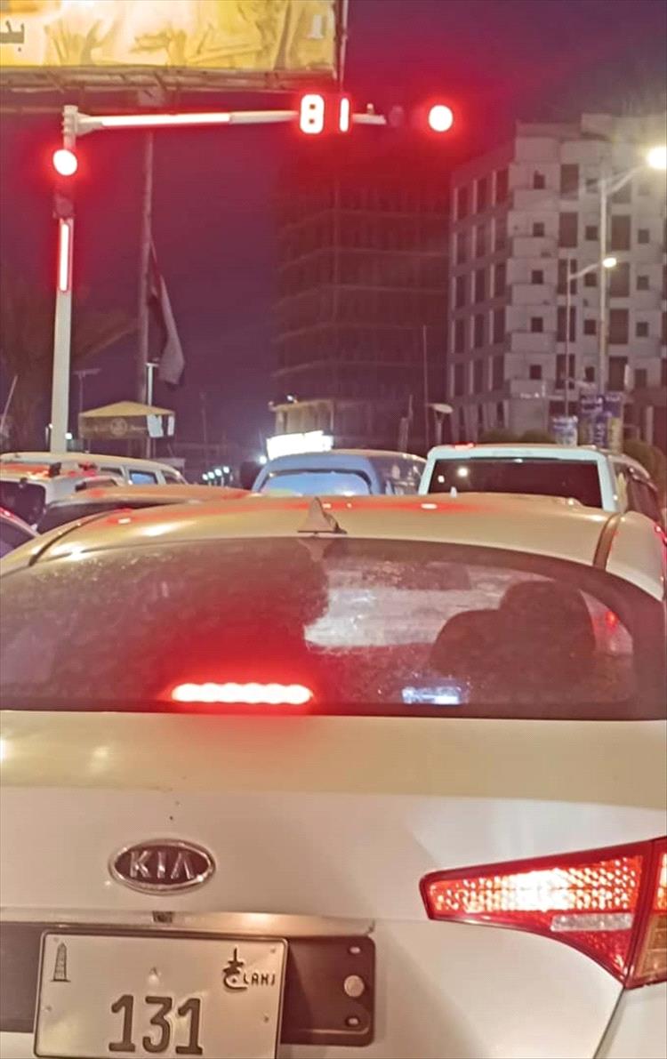 إشارات المرور في عدن.. من حلّ مروري إلى عبء يومي