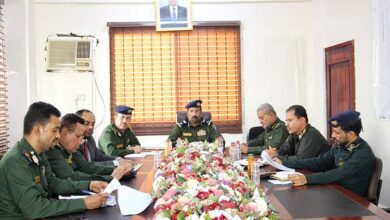 اجتماع بعدن يناقش آليات ربط الجواز بصرف البطاقة الذكية