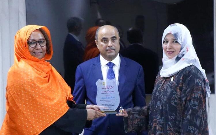 الجهاز المركزي للإحصاء يكرّم الممثل المقيم لصندوق الأمم المتحدة للسكان بانتهاء فترة عملها