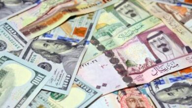 الريال اليمني يستعيد ثلث قيمته في عدن وسط تحركات حكومية لضبط السوق