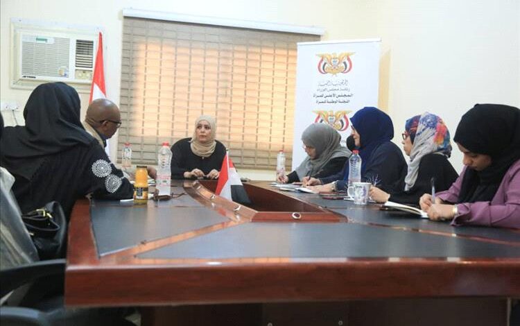 اللجنة الوطنية للمرأة والمفوضية السامية لحقوق الإنسان تبحثان سبل تعزيز التعاون المشترك