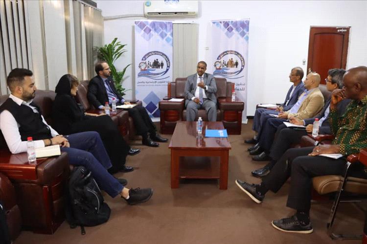 الوزير الزعوري يبحث مع السفير السويسري واليونيسف سبل تعزيز حماية الطفل في اليمن