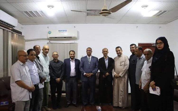 الوزير الزعوري يطّلع على انشطة نادي رجال المال والأعمال بالعاصمة عدن