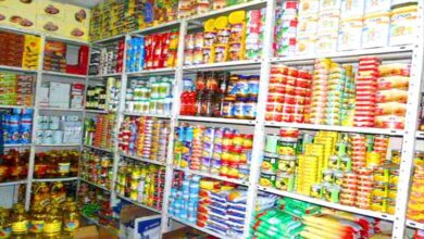 تجار الأحياء الشعبية متمسكون برفع الأسعار