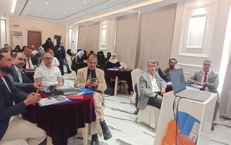 رئيس هيئة المواصفات ورئيس الغرفة التجارية يشاركان في ورشة دعم الأسر المنتجة بعدن