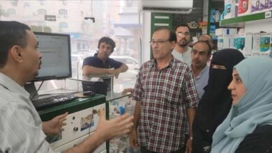 عدن: حملة رقابية تضبط أسعار الأدوية تزامناً مع تعافي العملة