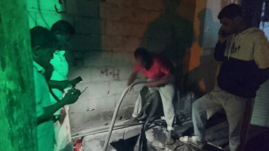 لجنة الطوارئ بخور مكسر تواصل أعمالها لشفط مياه الأمطار وفتح انسدادات الشبكة