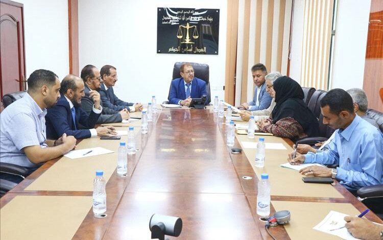 مجلس القضاء الأعلى يقف أمام توقف العمل ببعض المحاكم ويؤكد أن المطالبة بتحسين الأوضاع ليس مبرراً لتعطيل العمل