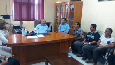 مدير عام الصحة بعدن يشدد على مضاعفة الجهود والعمل بروح الفريق الواحد لتحسين جودة خدمات مستشفى 22 مايو