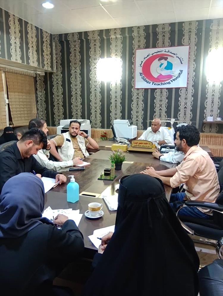 مدير مستشفى الصداقة يبحث مع هنديكاب توسيع خدمات مركز العلاج الطبيعي بالمستشفى