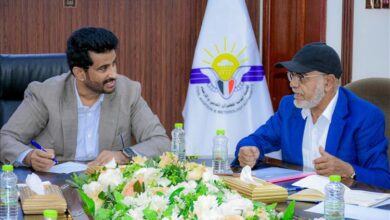 نائب وزير النقل يناقش مع قيادة الهيئة العامة للطيران المدني مستوى تنفيذ مصفوفة برنامج المائة يوم والمشاريع المنجزة