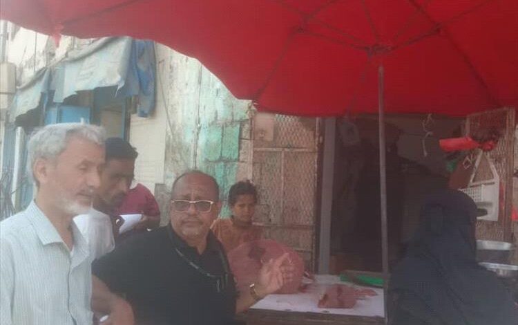 هيئة مصائد خليج عدن تنفذ حملة ميدانية مشتركة لمراقبة جودة الأسماك وضبط الأسعار