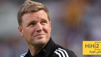 إيدي هاو في مأزق مع لاعبه إيزاك بسبب ليفربول