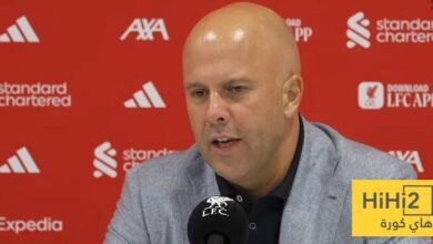 ارني سلوت يثني على أجواء أنفيلد في الدقائق الأخيرة أمام بورنموث