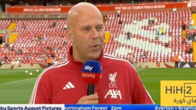 سلوت ينتقد سياسة الانتقالات في ليفربول