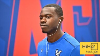 كريستال بالاس يصل ملعب ويمبلي قبل لقاء ليفربول