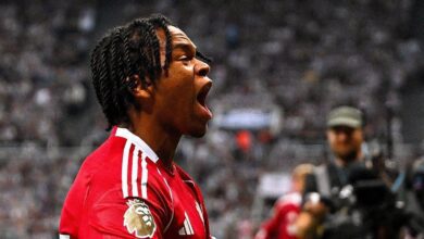 مفاجأة في راتب الموهبة نغوموها مع ليفربول