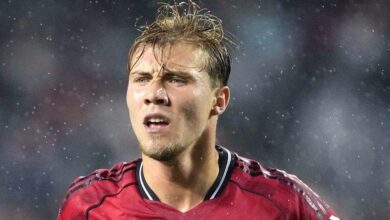 رغم عرض ميلان… هويلوند يفضل البقاء مع مانشستر يونايتد