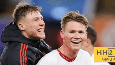 ماكتوميناي يحاول إقناع هويلوند بالانتقال لنابولي