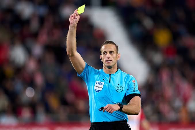 الإسباني خابير روخاس حكمًا لمباراة الأهلي وبيراميدز في الدوري – كل الكورة