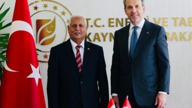 السفير طريق يبحث مع وزير الطاقة التركي دعم قطاع الكهرباء في اليمن