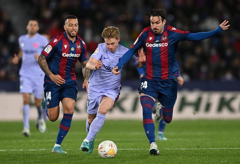 برشلونة وليفانتي